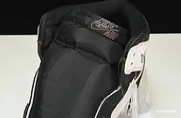 Hyperoad Retro High Jordan Stage Haze OG 1 0430